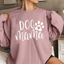 Dog Mama Long Sleeve Sweatshirt – Cozy & Stylish Graphic Pullover for Dog Lovers